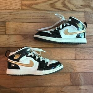 Air Jordans! EUC! Size 1.5 Kids.